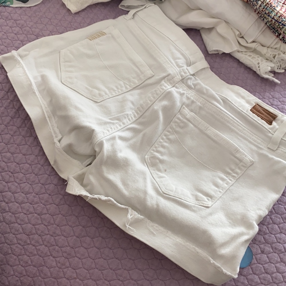 Paige White Jean Shorts - Picture 2 of 3